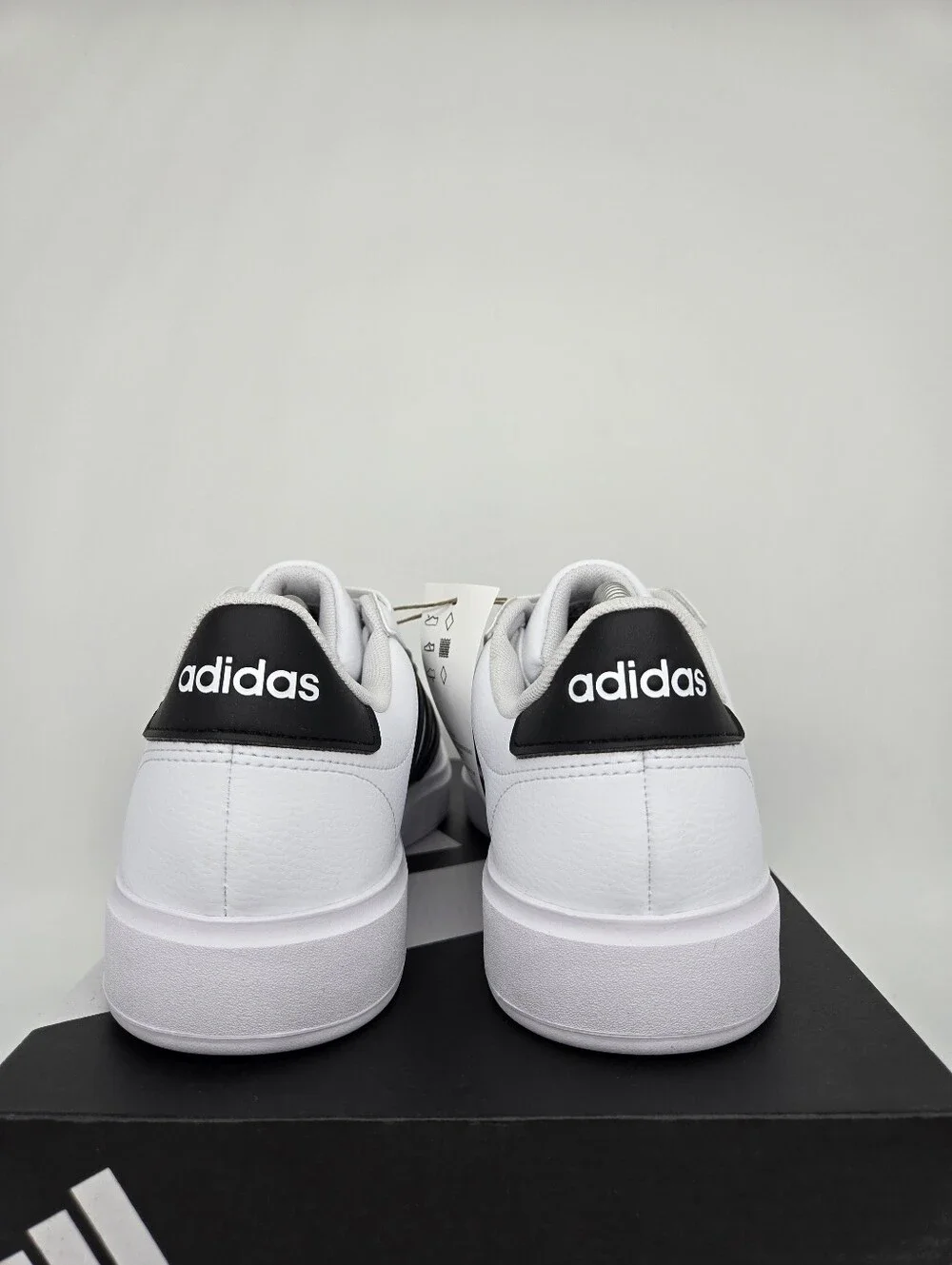 adidas Women's Grand Court 2.0 White Black Shoes Size 7